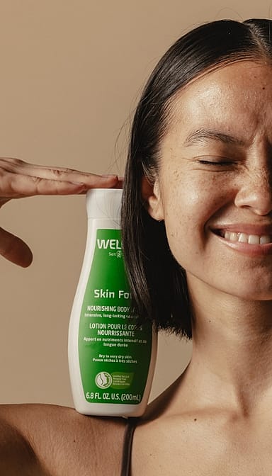 pelle di cibo nutriente lozione per il corpo weleda - weleda